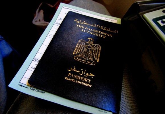 Le restrizioni israeliane sugli ingressi degli stranieri nella Cisgiordania occupata entrano in vigore nonostante le critiche
