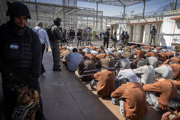 Dati dell’intelligence israeliana: i militanti rappresentano solo 1 detenuto su 4 a Gaza