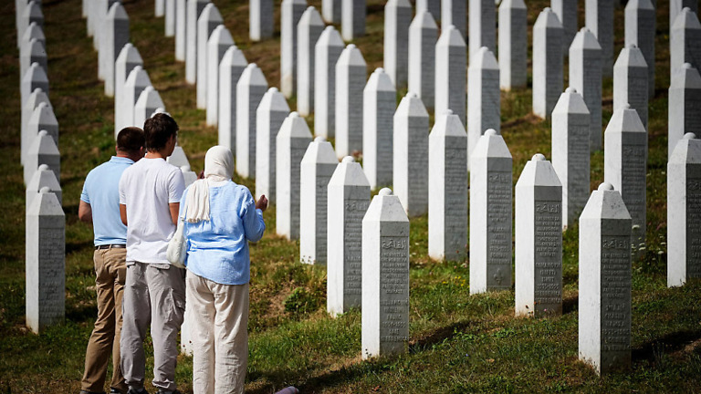 Dopo la morte di Mladić restano aperte domande cruciali sul sostegno israeliano durante il genocidio in Bosnia