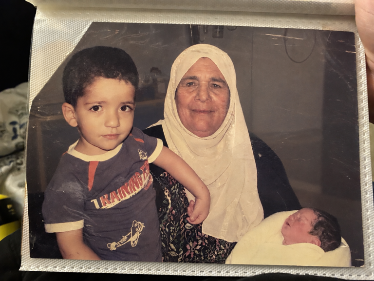 POESIE dalla Palestina: mani che dolevano