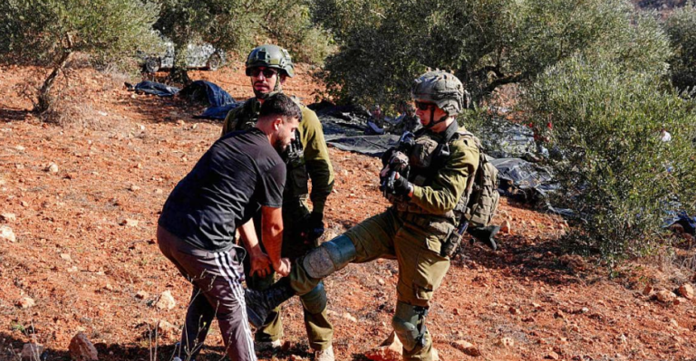 Crescono le violenze dei coloni e le incursioni israeliane: feriti e arresti in Cisgiordania