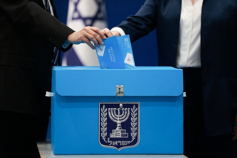 Netanyahu grida ai brogli arabi per restare al potere